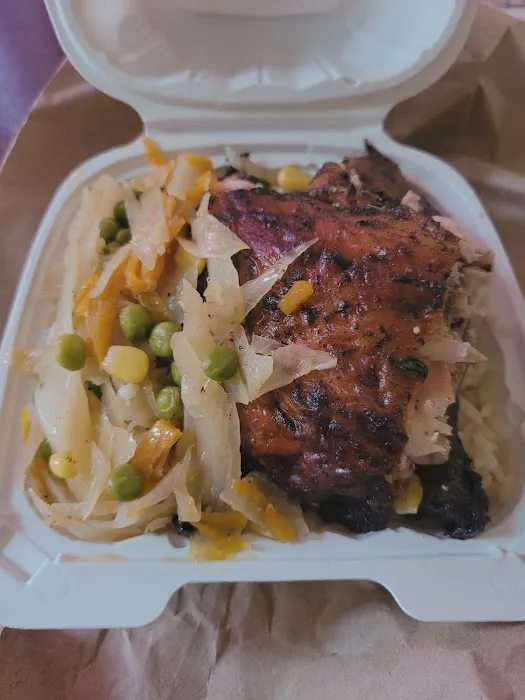 JerkQ'zine Caribbean Grille Picture 7