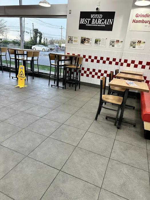 Five Guys Picture 6