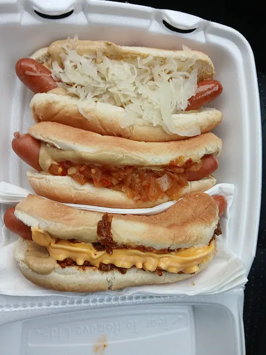Lou's Hot Dog Truck Picture 5