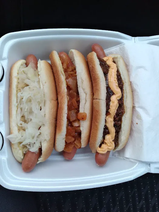 Lou's Hot Dog Truck Picture 1