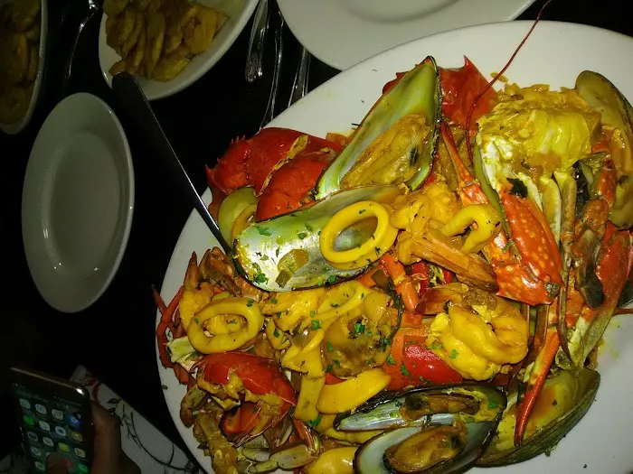 Caridad & Louie's Restaurant Picture 9