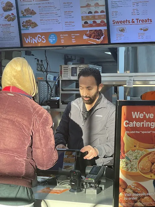 Popeyes Picture 6