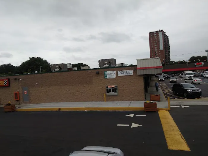 Little Caesars Pizza Picture 3