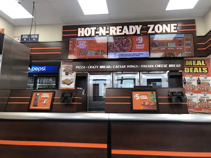 Little Caesars Pizza Picture 5