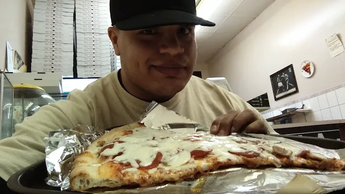 Frank's Original Pizza Italia Picture 9