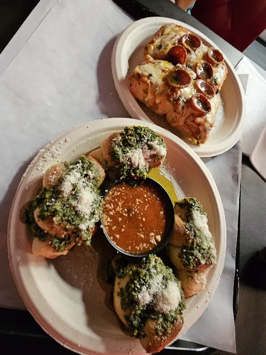Eighths Pizza (Bronx) Picture 9