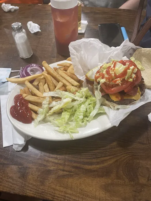 Steven Restaurant Picture 6