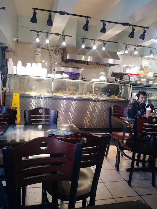 Steven Restaurant Picture 8