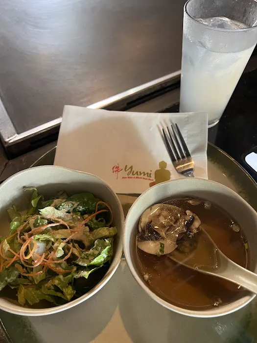 Yumi Asian Bistro Picture 5