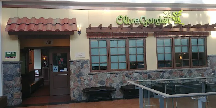 Olive Garden Italian Restaurant Picture 2
