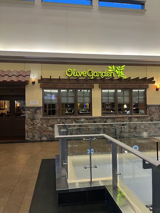 Olive Garden Italian Restaurant Picture 1