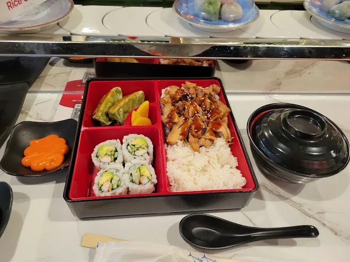 Koi Revolving Sushi Restaurant Picture 6
