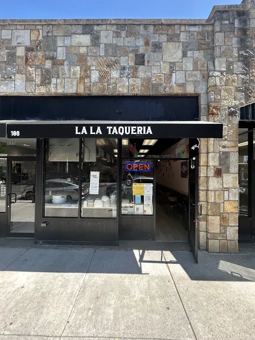 La La Taqueria Picture 7