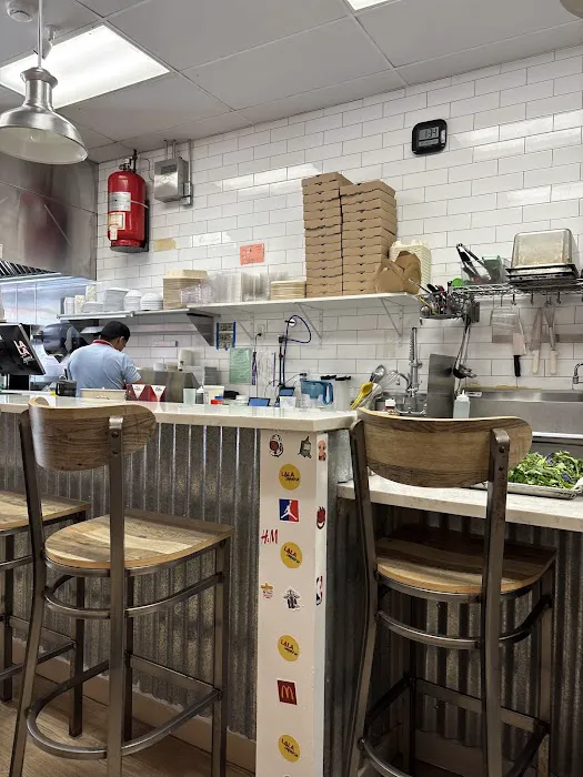 La La Taqueria Picture 1