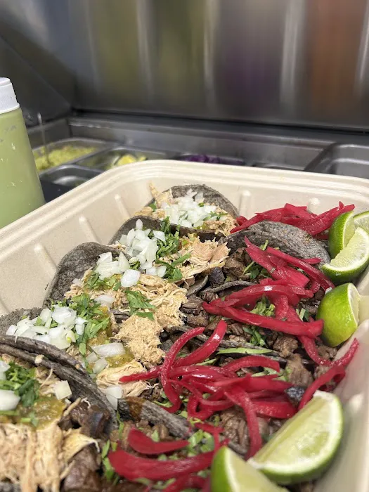 La La Taqueria Picture 9