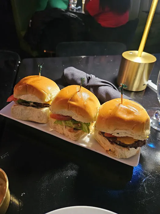 Vybez Restaurant and Lounge Picture 3