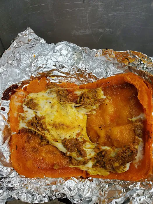 Golden Pizza Picture 5