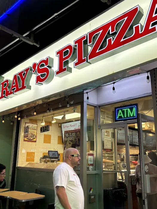 Ray Pizza & Grill Picture 3