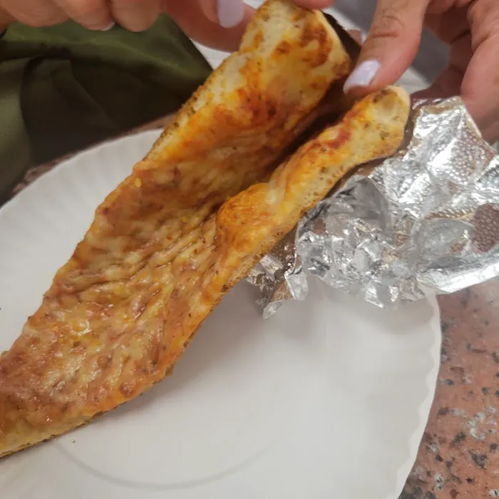 Ray Pizza & Grill Picture 5