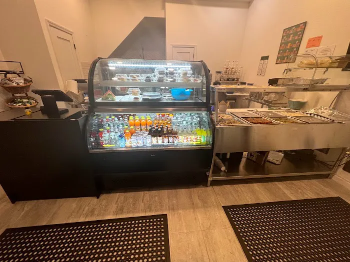 Mummy's Caribbean Kitchen & Bakery Picture 9