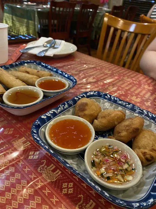 Honey's Thai Pavilion Picture 3