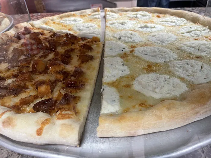 Joe's Pizza Picture 3