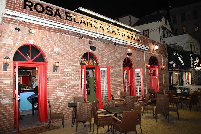 Rosa Blanca Bar & Grill Picture 8