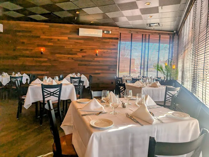 Louie & Johnnie's Ristorante Primavera Picture 9