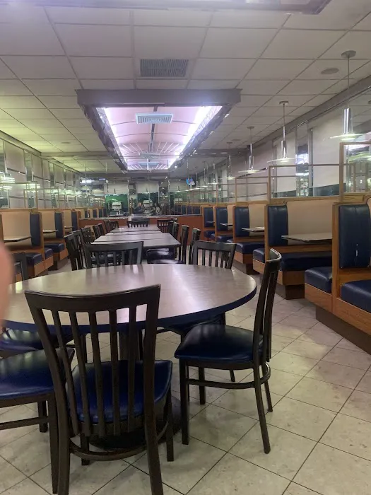 Raceway Diner Picture 5