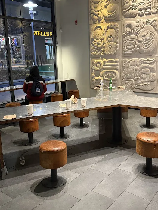 Chipotle Mexican Grill Picture 8
