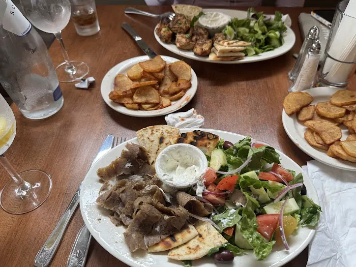 Elia Taverna Picture 6