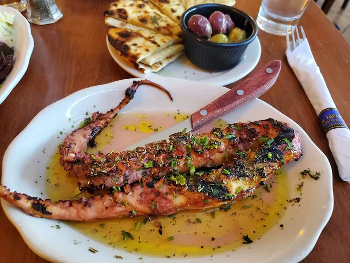 Elia Taverna Picture 5