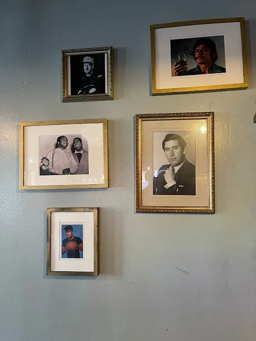 Charlies Bar & Kitchen Picture 4