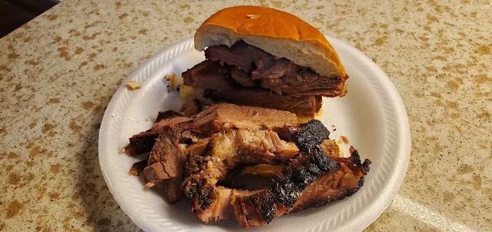 Hudson Smokehouse Picture 3