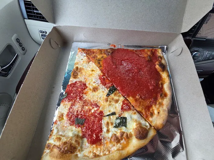 Louie & Ernie's Pizza Picture 10