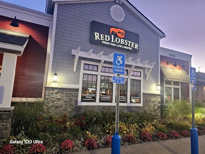 Red Lobster Picture 3