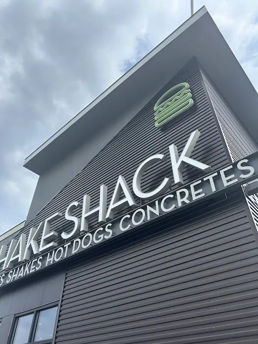 Shake Shack Cross County Picture 8