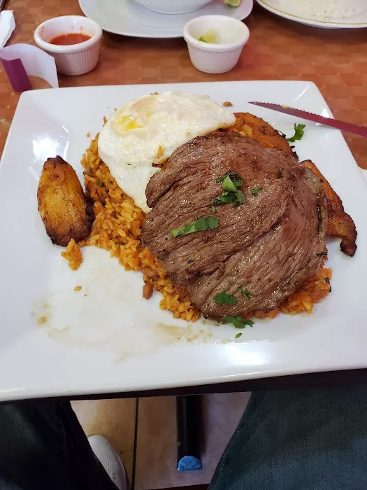 Sabrosura Peruana Restaurant - Authentic Peruvian food Picture 8