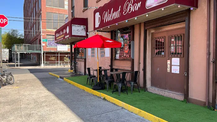 Walnut Bar and Grill Picture 1