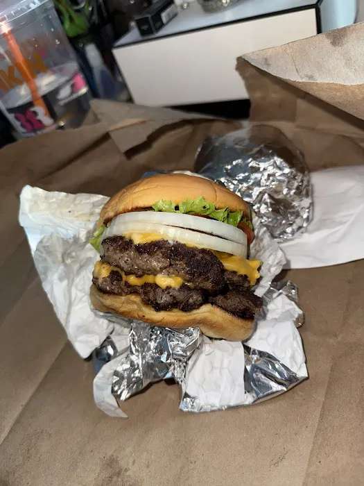 Milk Burger Picture 3