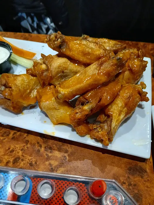 Legendary Bar & Grill Picture 1