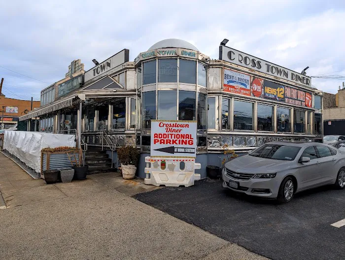 Crosstown Diner Picture 1