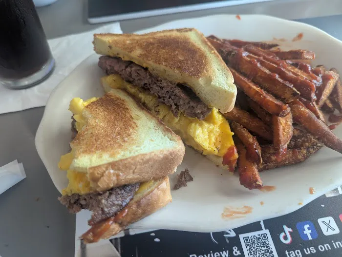 Crosstown Diner Picture 8