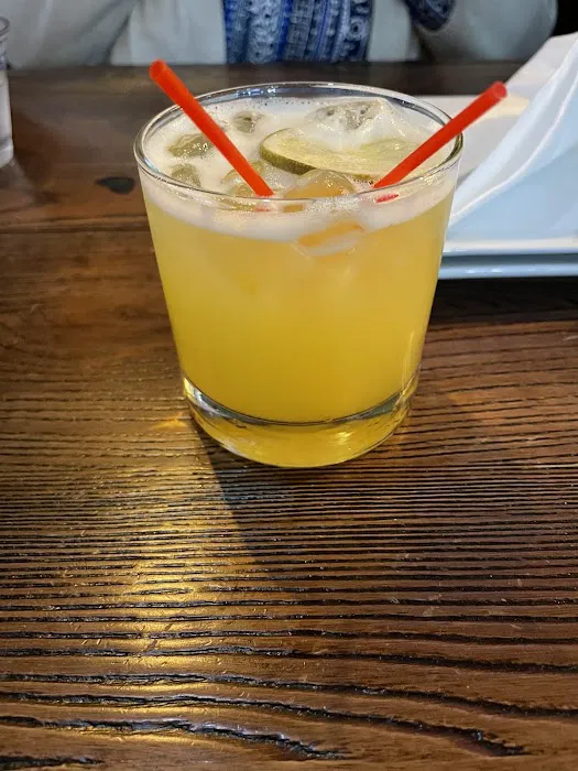 Agua É Coco Bar & Grill Picture 5