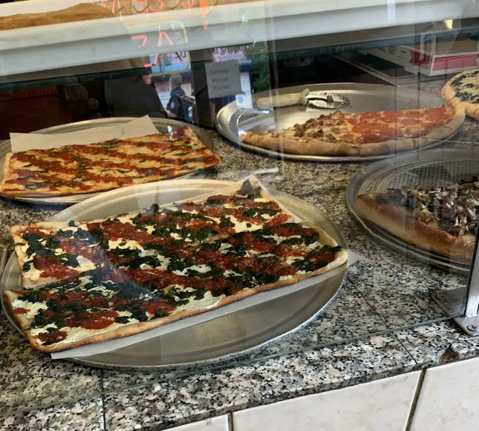 Frank's Pizza Picture 8