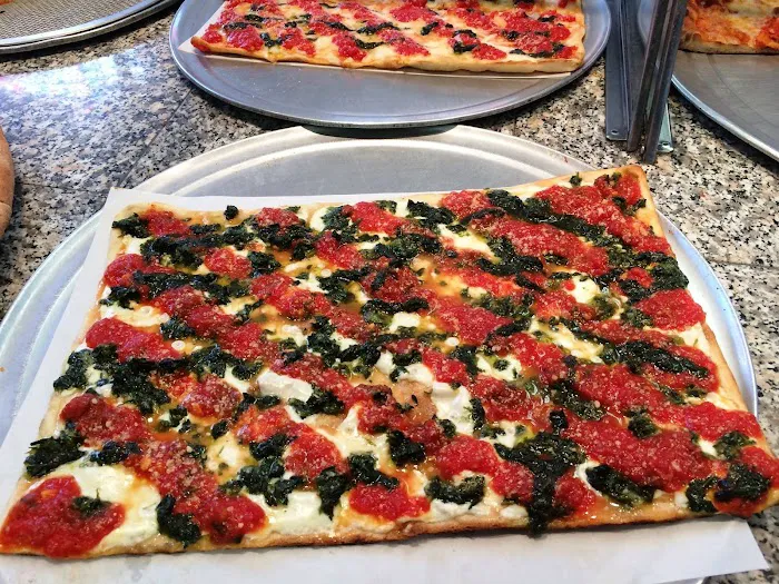Frank's Pizza Picture 4