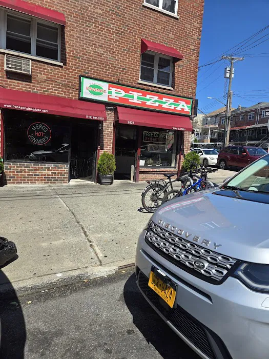 Frank's Pizza Picture 5
