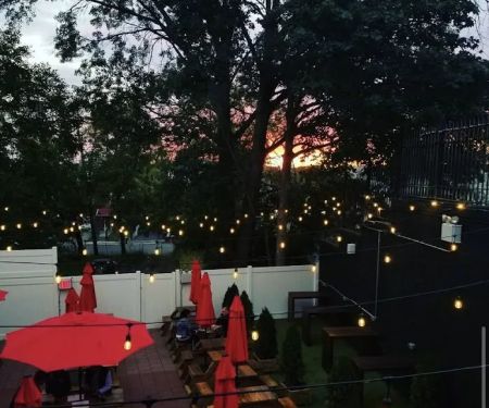 Garden Bar & Grill