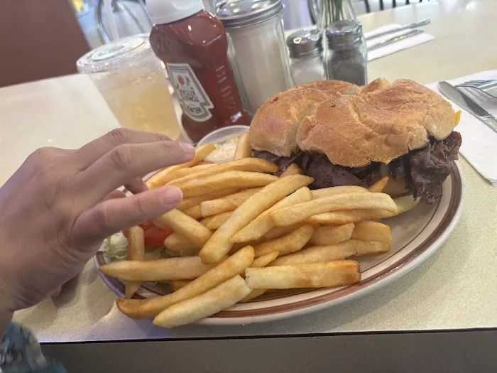 Tremont Diner Picture 7