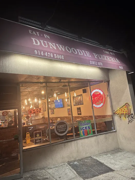 Dunwoodie Pizzeria Picture 2